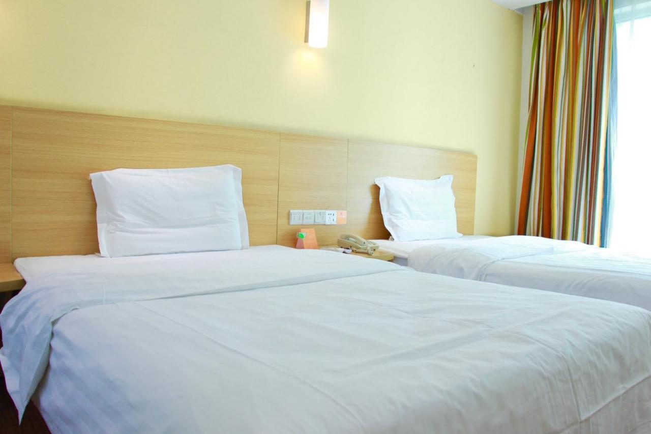 7Days Inn Guangzhou Tianhe Yantang Yue Ken Road Esterno foto