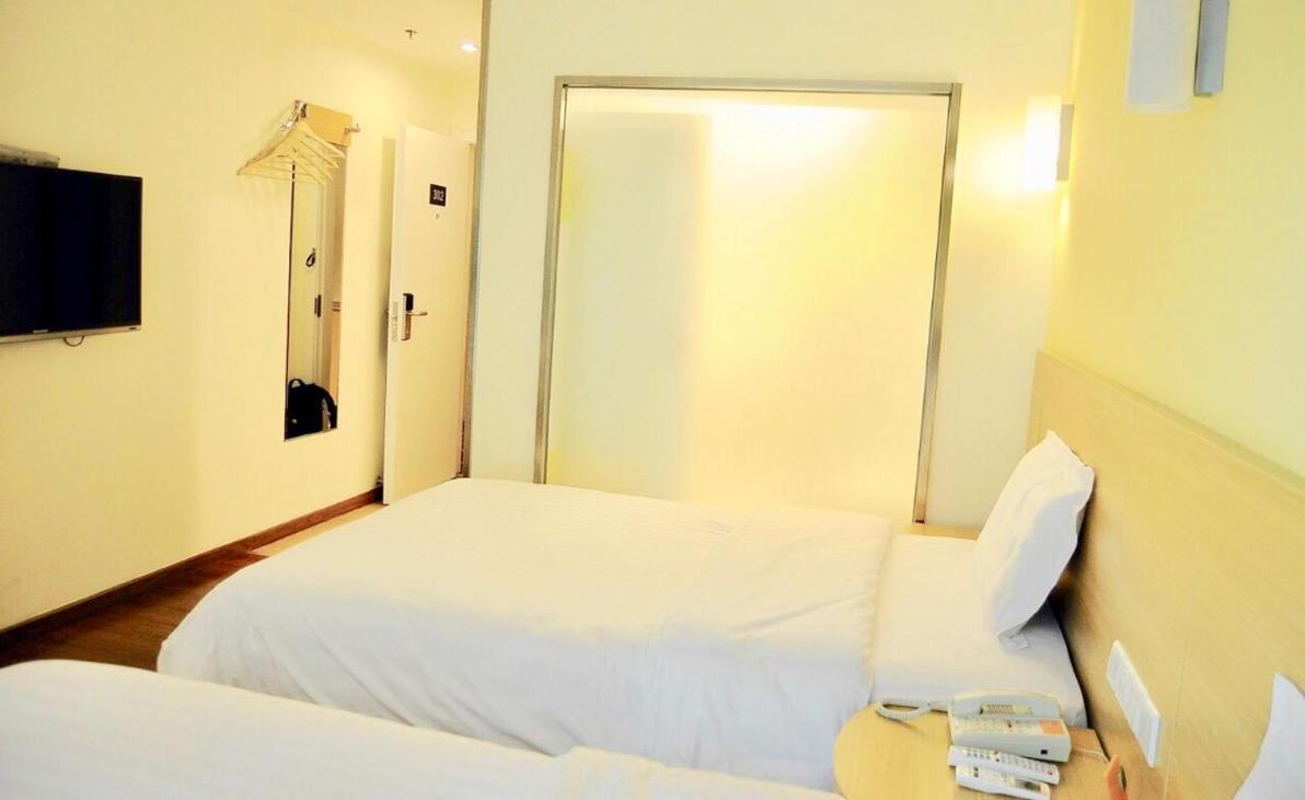 7Days Inn Guangzhou Tianhe Yantang Yue Ken Road Esterno foto